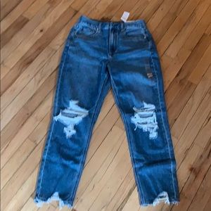 American Eagle brand NWT mom jean